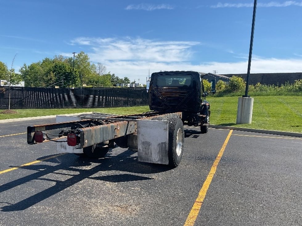 Cab and Chassis Truck-Light and Medium Duty Trucks-International-2020-MV607-Akron-OH-389,565\n\t\tmiles-$ 20,500 - Image 12
