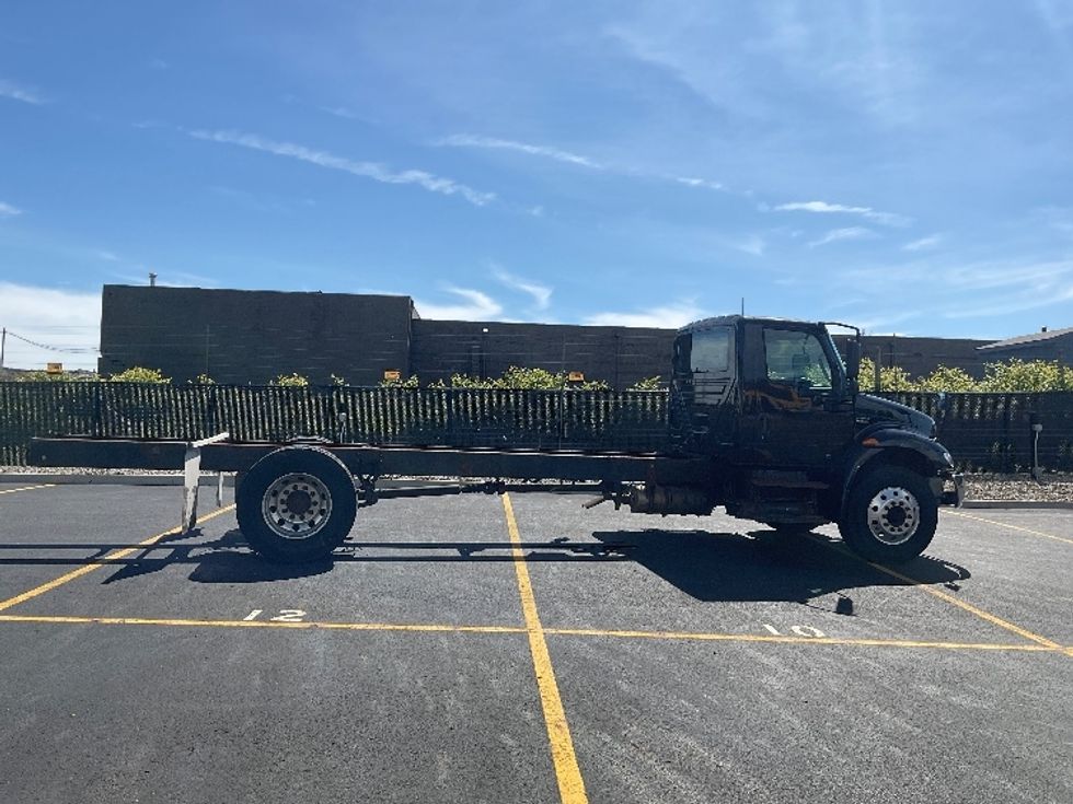 Cab and Chassis Truck-Light and Medium Duty Trucks-International-2020-MV607-Akron-OH-389,565\n\t\tmiles-$ 20,500 - Image 14