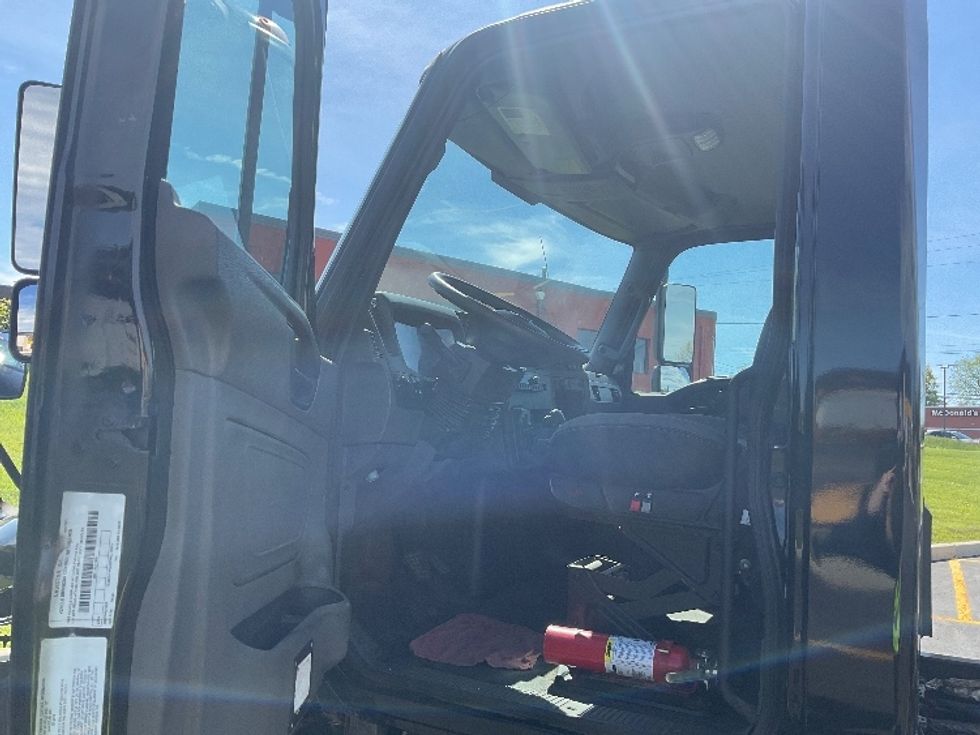 Cab and Chassis Truck-Light and Medium Duty Trucks-International-2020-MV607-Akron-OH-389,565\n\t\tmiles-$ 20,500 - Image 15