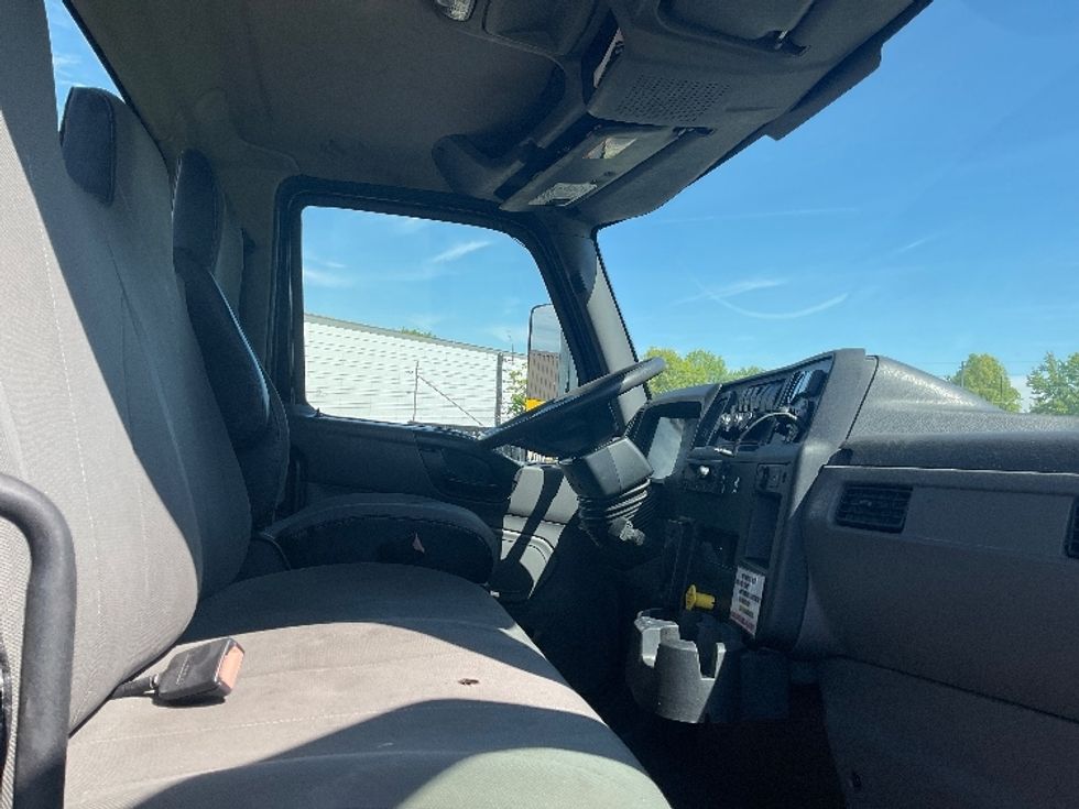 Cab and Chassis Truck-Light and Medium Duty Trucks-International-2020-MV607-Akron-OH-389,565\n\t\tmiles-$ 20,500 - Image 21