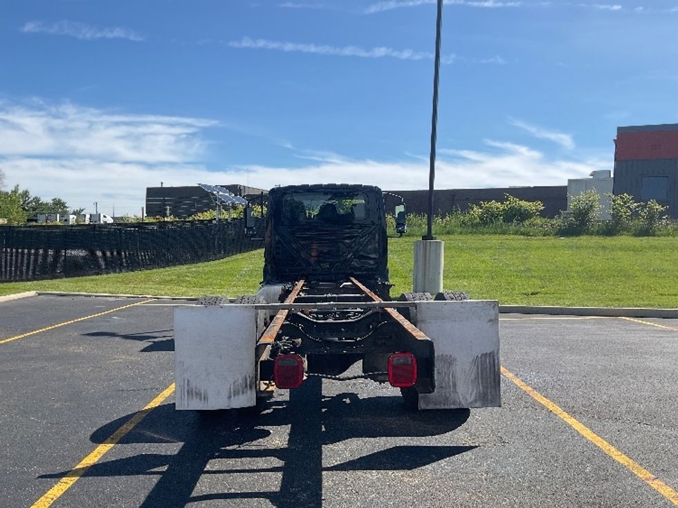 Cab and Chassis Truck-Light and Medium Duty Trucks-International-2020-MV607-Akron-OH-389,565\n\t\tmiles-$ 20,500 - Image 7