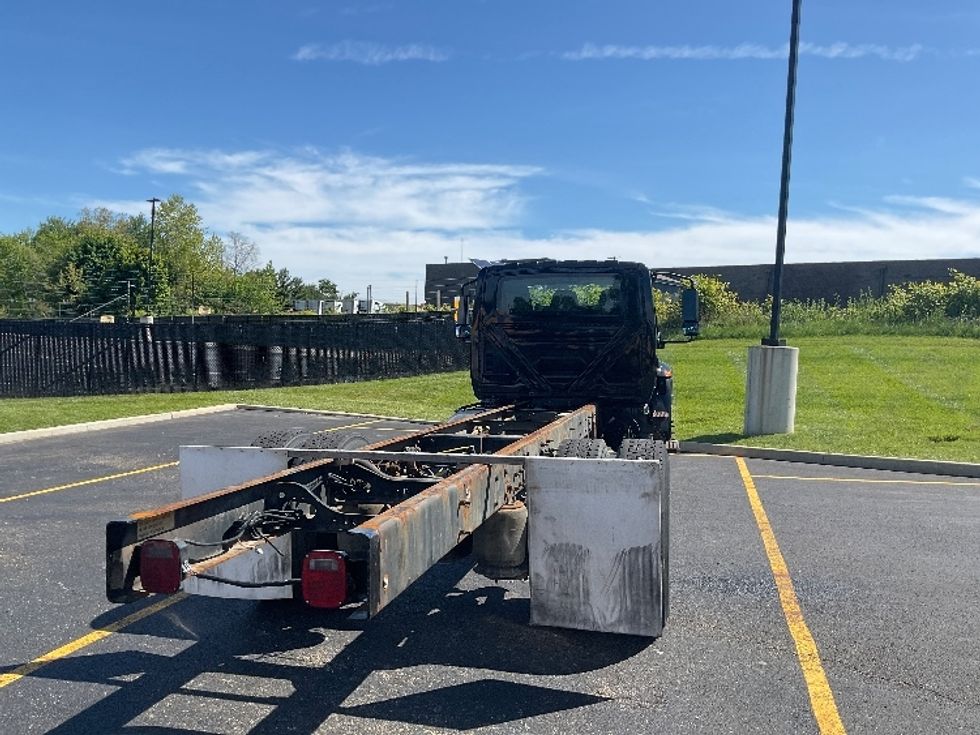 Cab and Chassis Truck-Light and Medium Duty Trucks-International-2020-MV607-Akron-OH-389,565\n\t\tmiles-$ 20,500 - Image 8