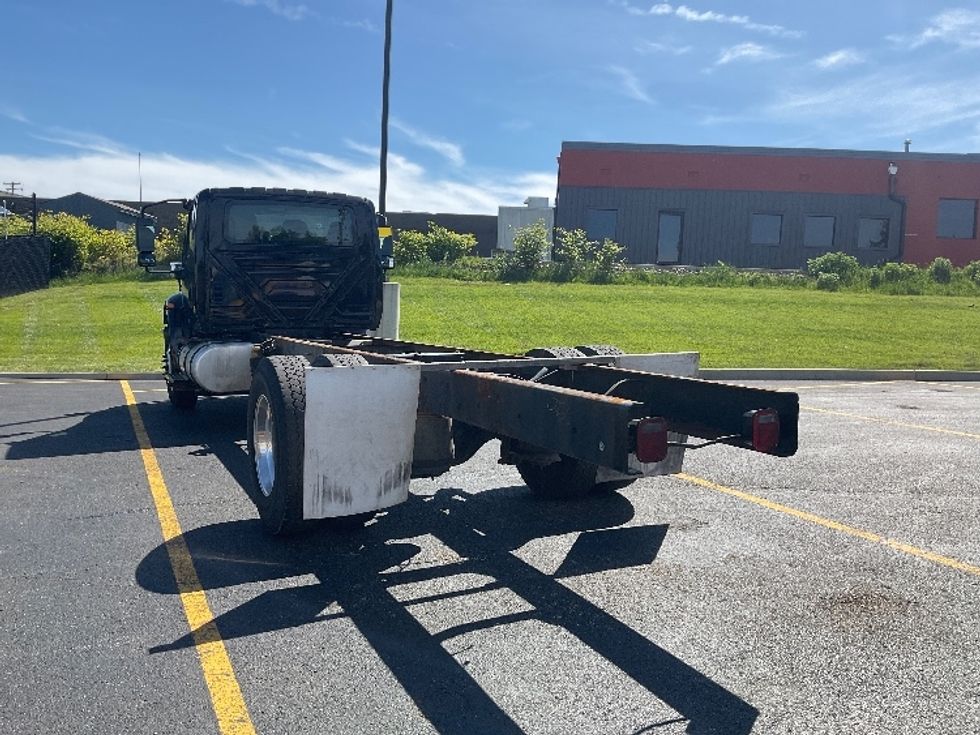 Cab and Chassis Truck-Light and Medium Duty Trucks-International-2020-MV607-Akron-OH-389,565\n\t\tmiles-$ 20,500 - Image 9