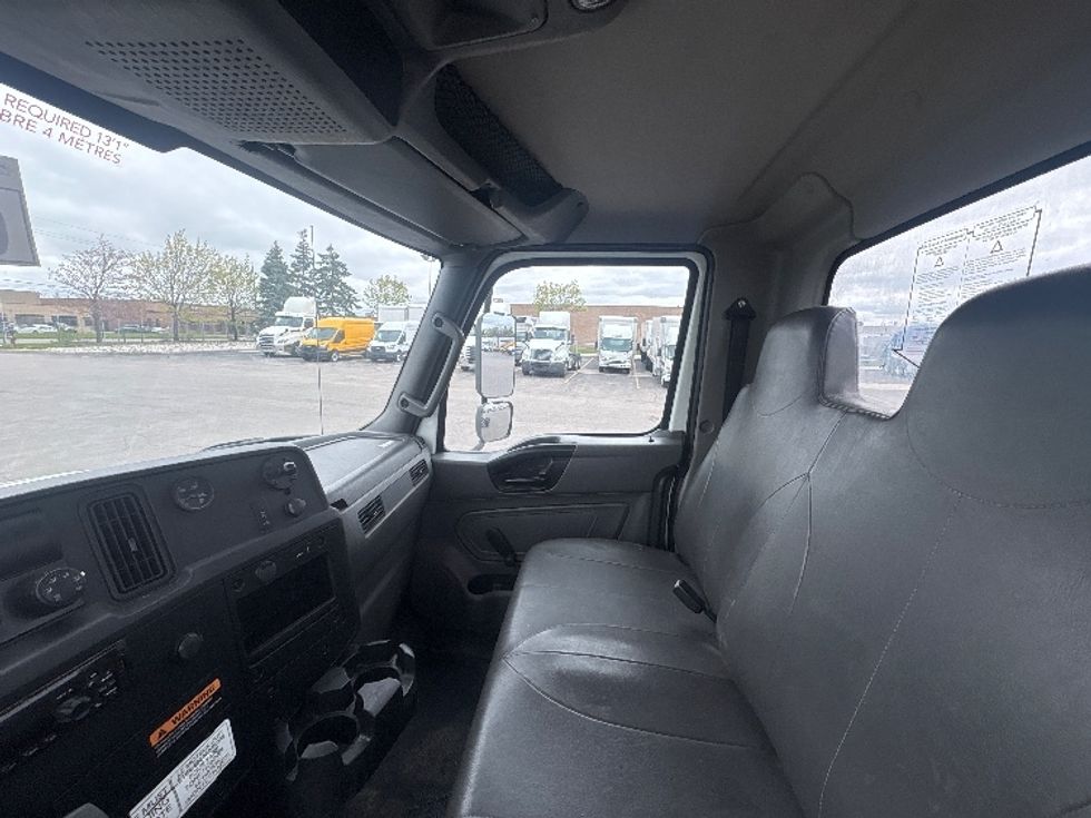 Cab and Chassis Truck-Light and Medium Duty Trucks-International-2020-MV607-Brampton-ON-256,240\n\t\tkm-$ 55,750 - Image 15