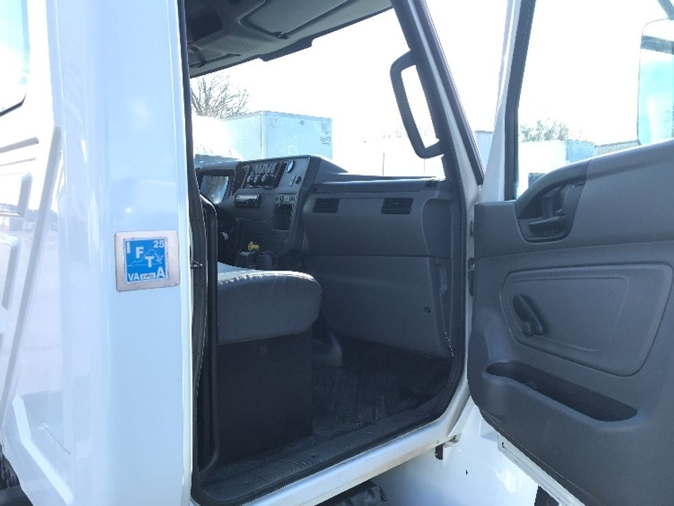 Cab and Chassis Truck-Light and Medium Duty Trucks-International-2020-MV607-Charlotte-NC-162,659\n\t\tmiles-$ 35,500 - Image 16