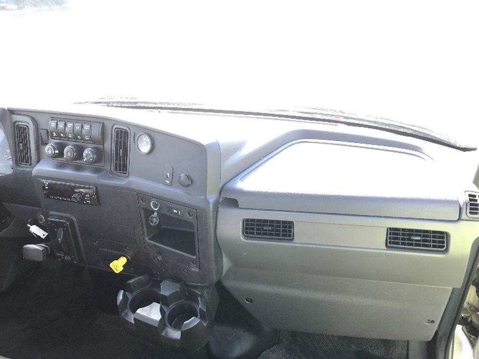 Cab and Chassis Truck-Light and Medium Duty Trucks-International-2020-MV607-Charlotte-NC-162,659\n\t\tmiles-$ 35,500 - Image 17