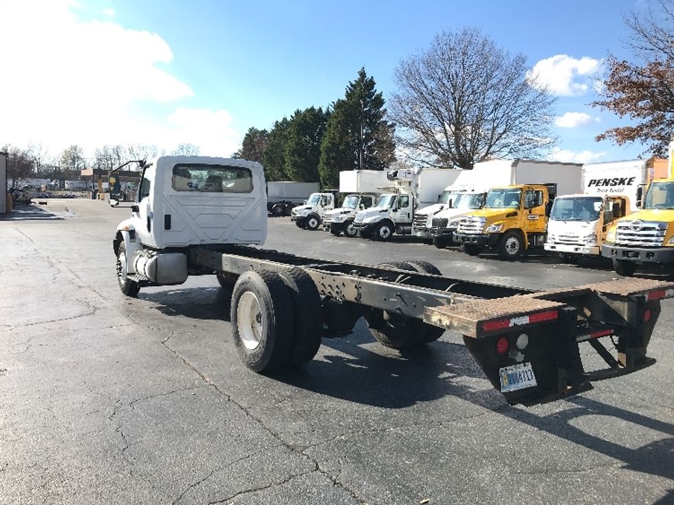 Cab and Chassis Truck-Light and Medium Duty Trucks-International-2020-MV607-Charlotte-NC-162,659\n\t\tmiles-$ 35,500 - Image 6