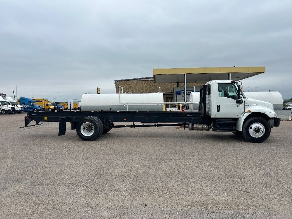 Cab and Chassis Truck-Light and Medium Duty Trucks-International-2020-MV607-Dallas-TX-173,389\n\t\tmiles-$ 38,000 - Image 15
