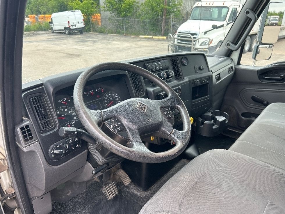 Cab and Chassis Truck-Light and Medium Duty Trucks-International-2020-MV607-Dallas-TX-173,389\n\t\tmiles-$ 38,000 - Image 17