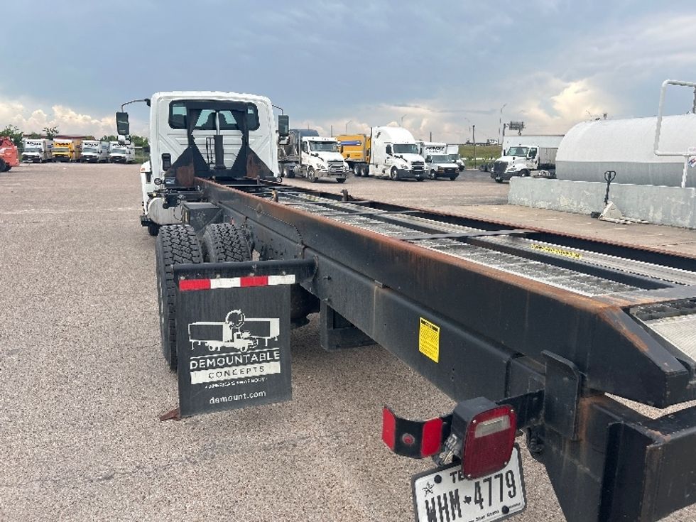 Cab and Chassis Truck-Light and Medium Duty Trucks-International-2020-MV607-Dallas-TX-175,964\n\t\tmiles-$ 37,750 - Image 11