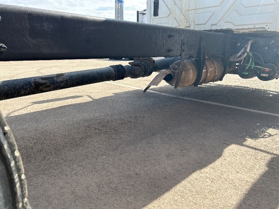 Cab and Chassis Truck-Light and Medium Duty Trucks-International-2020-MV607-El Centro-CA-145,516\n\t\tmiles-$ 39,250 - Image 10