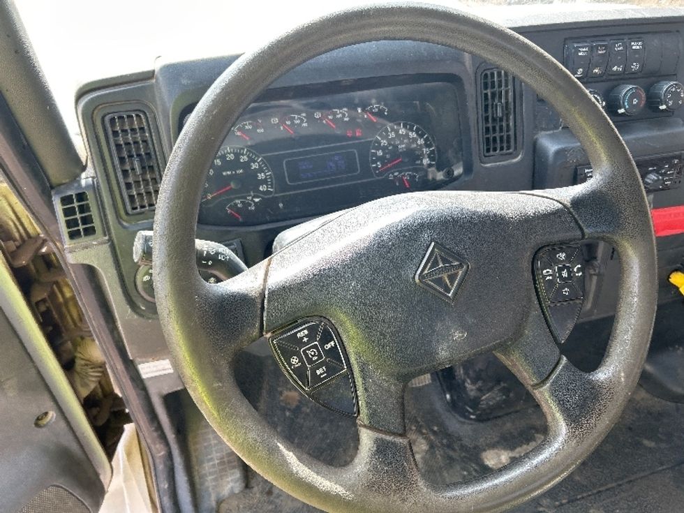 Cab and Chassis Truck-Light and Medium Duty Trucks-International-2020-MV607-El Centro-CA-145,516\n\t\tmiles-$ 39,250 - Image 13