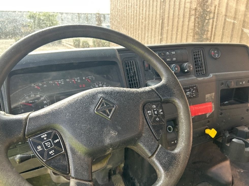 Cab and Chassis Truck-Light and Medium Duty Trucks-International-2020-MV607-El Centro-CA-145,516\n\t\tmiles-$ 39,250 - Image 14