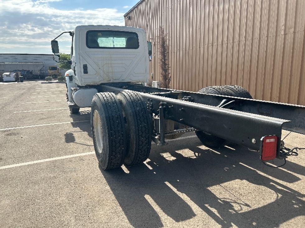 Cab and Chassis Truck-Light and Medium Duty Trucks-International-2020-MV607-El Centro-CA-145,516\n\t\tmiles-$ 39,250 - Image 6