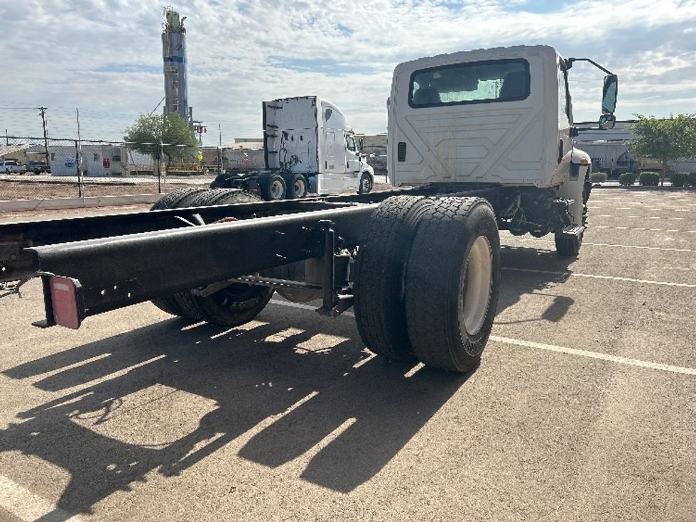 Cab and Chassis Truck-Light and Medium Duty Trucks-International-2020-MV607-El Centro-CA-145,516\n\t\tmiles-$ 39,250 - Image 9