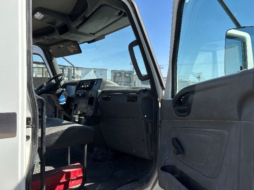 Cab and Chassis Truck-Light and Medium Duty Trucks-International-2020-MV607-El Centro-CA-159,494\n\t\tmiles-$ 36,500 - Image 20