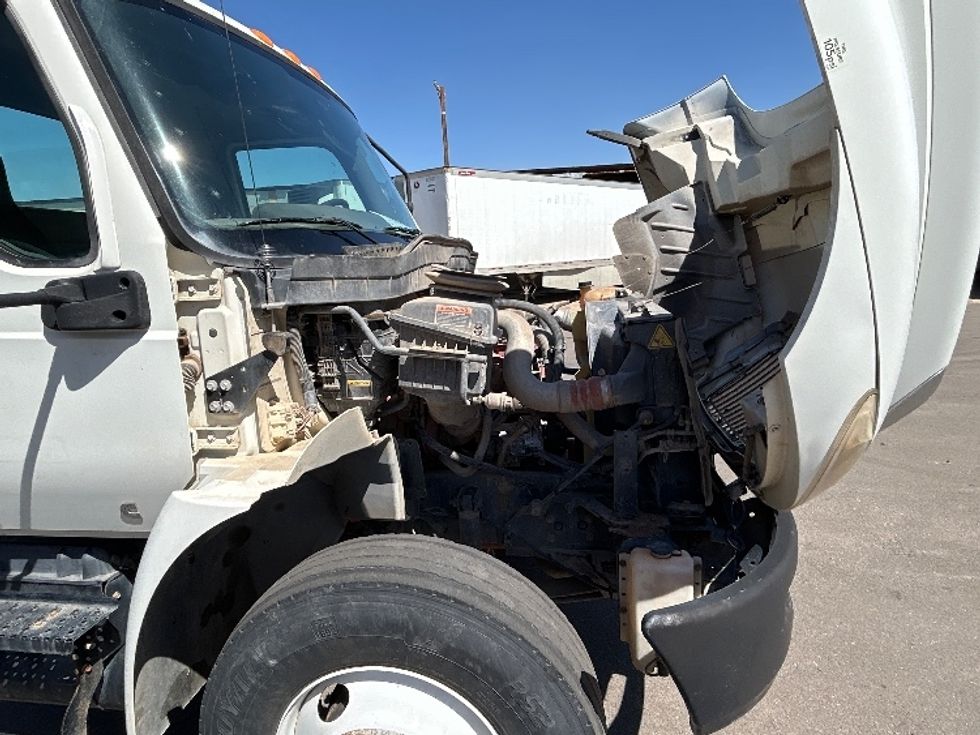 Cab and Chassis Truck-Light and Medium Duty Trucks-International-2020-MV607-El Centro-CA-159,494\n\t\tmiles-$ 36,500 - Image 23