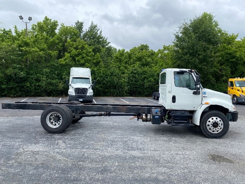 Cab and Chassis Truck-Light and Medium Duty Trucks-International-2020-MV607-Greensboro-NC-288,358\n\t\tmiles-$ 21,750 - Image 10