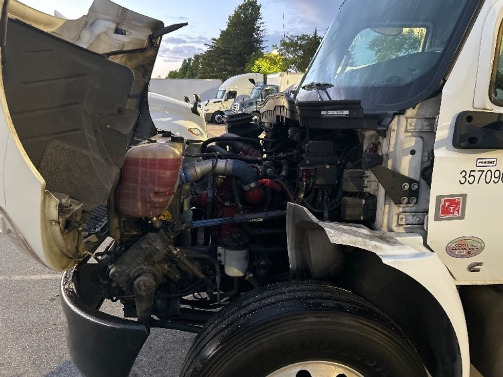 Cab and Chassis Truck-Light and Medium Duty Trucks-International-2020-MV607-Greensboro-NC-304,408\n\t\tmiles-$ 22,750 - Image 19