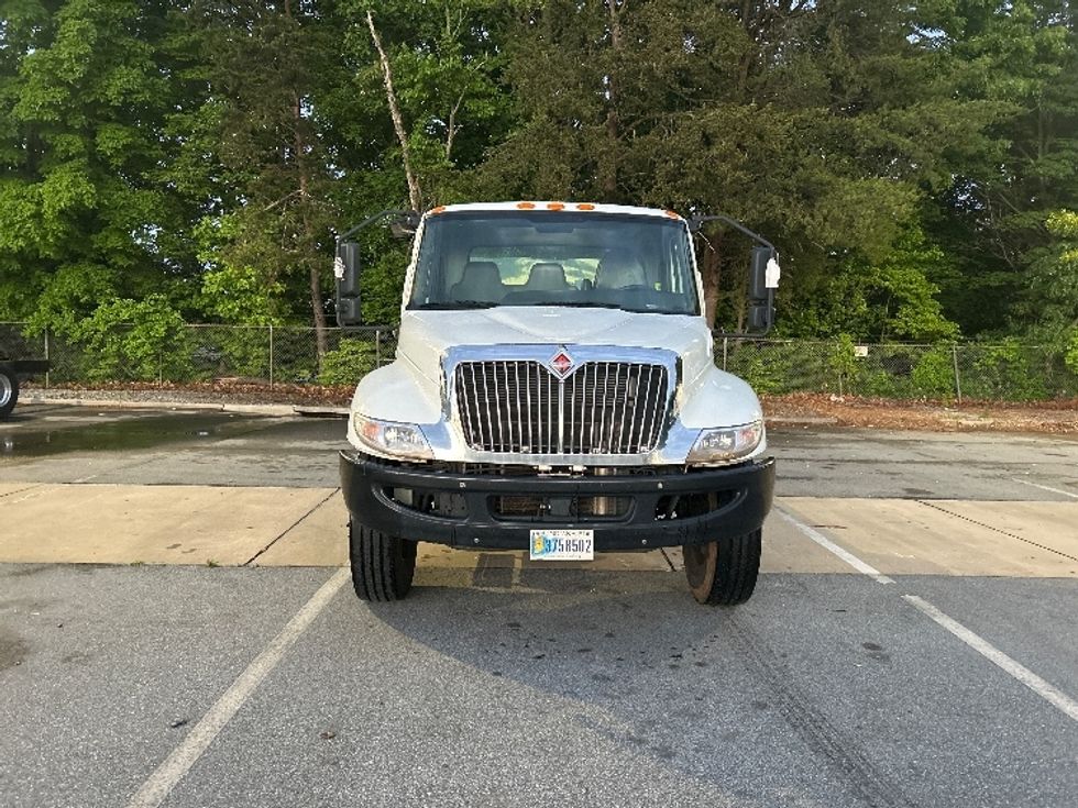 Cab and Chassis Truck-Light and Medium Duty Trucks-International-2020-MV607-Greensboro-NC-304,408\n\t\tmiles-$ 22,750 - Image 2