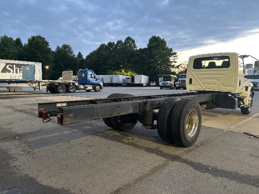 Cab and Chassis Truck-Light and Medium Duty Trucks-International-2020-MV607-Greensboro-NC-304,408\n\t\tmiles-$ 22,750 - Image 8