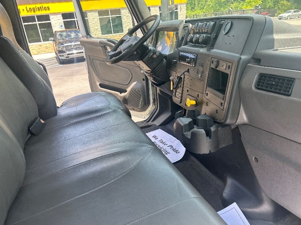 Cab and Chassis Truck-Light and Medium Duty Trucks-International-2020-MV607-Ladson-SC-282,727\n\t\tmiles-$ 20,500 - Image 17