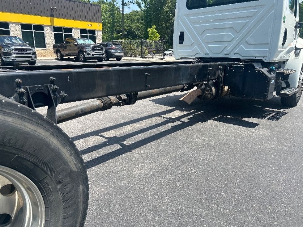 Cab and Chassis Truck-Light and Medium Duty Trucks-International-2020-MV607-Ladson-SC-282,727\n\t\tmiles-$ 20,500 - Image 9