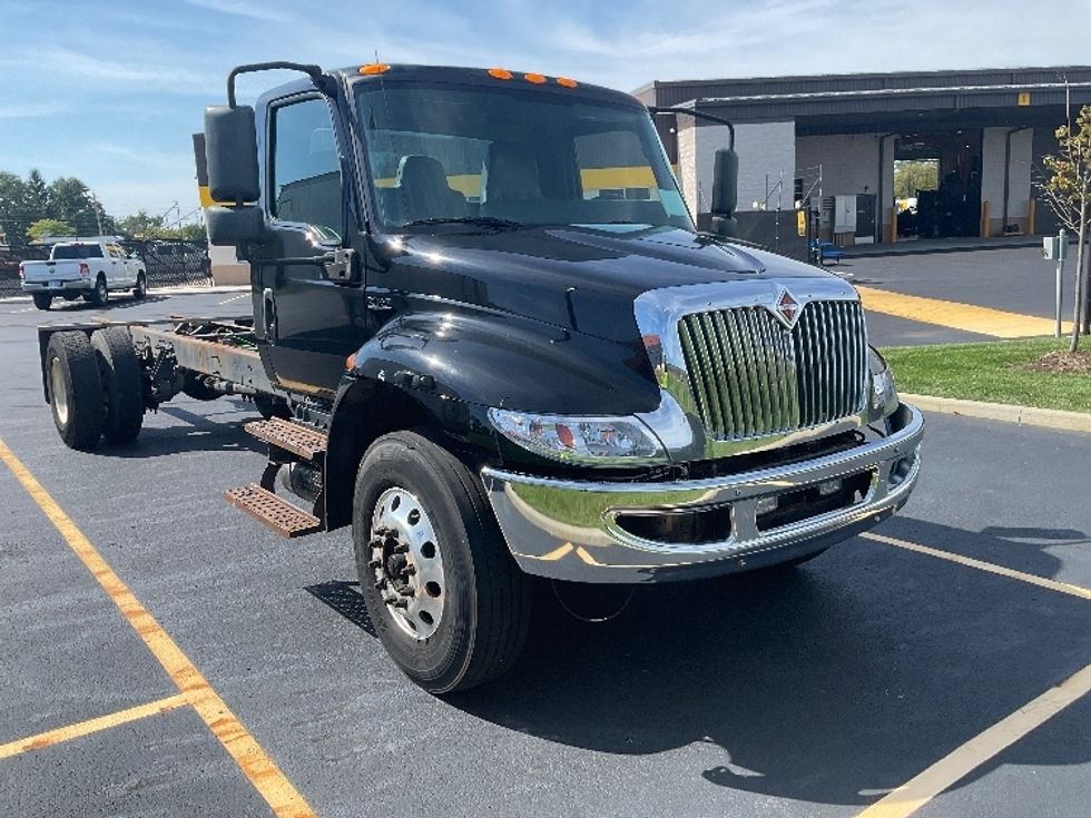 Cab and Chassis Truck-Light and Medium Duty Trucks-International-2020-MV607-Linden-NJ-350,078\n\t\tmiles-$ 15,500 - Image 1