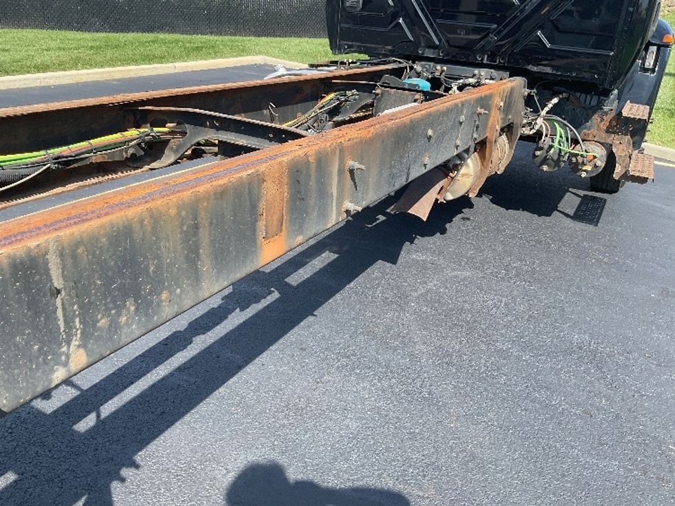 Cab and Chassis Truck-Light and Medium Duty Trucks-International-2020-MV607-Linden-NJ-350,078\n\t\tmiles-$ 15,500 - Image 11