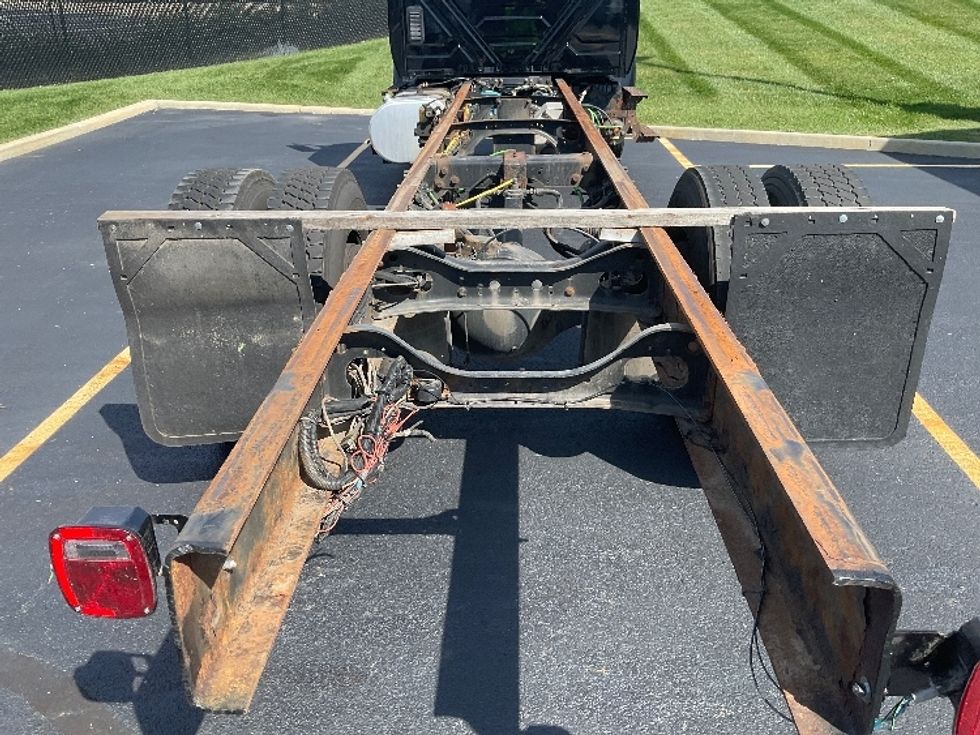 Cab and Chassis Truck-Light and Medium Duty Trucks-International-2020-MV607-Linden-NJ-350,078\n\t\tmiles-$ 15,500 - Image 9