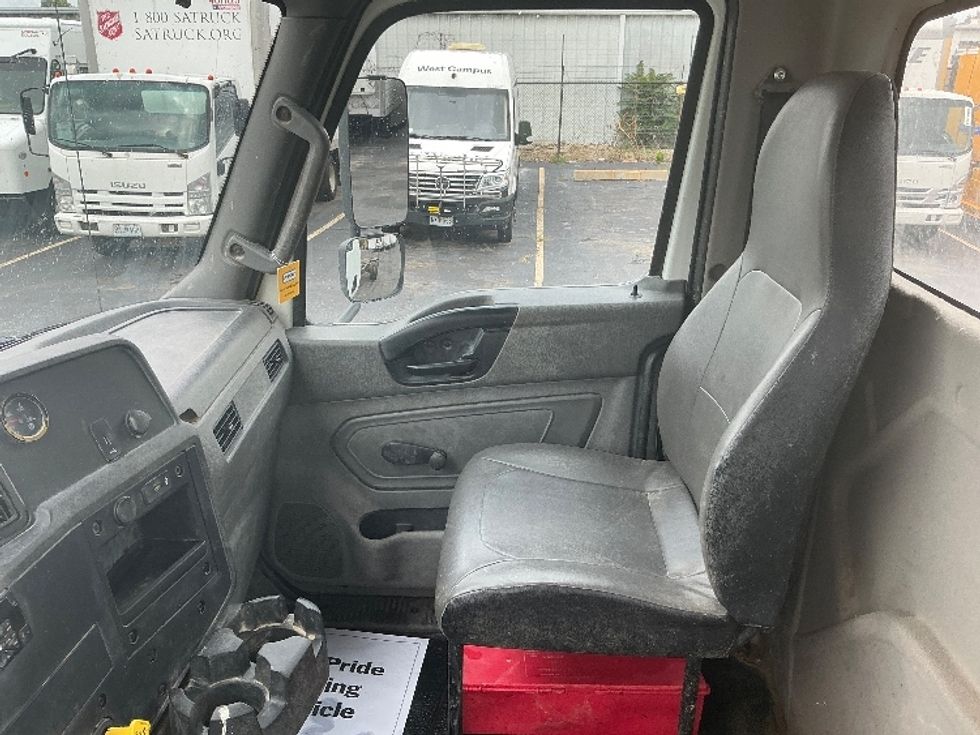 Cab and Chassis Truck-Light and Medium Duty Trucks-International-2020-MV607-Poplar Bluff-MO-31,402\n\t\tmiles-$ 52,750 - Image 17