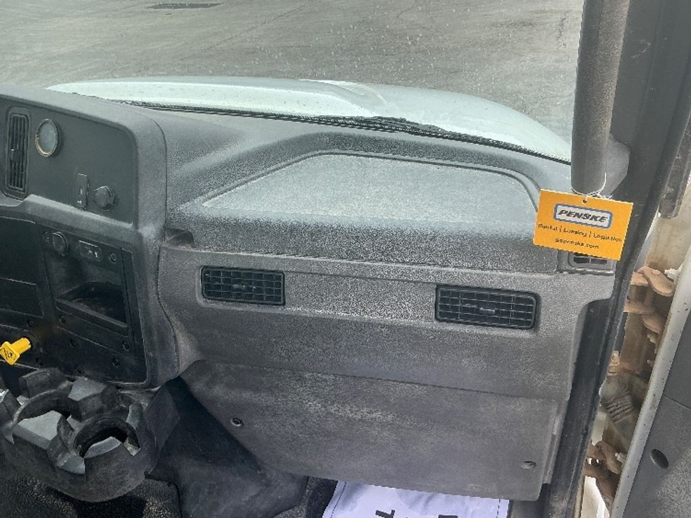 Cab and Chassis Truck-Light and Medium Duty Trucks-International-2020-MV607-Poplar Bluff-MO-31,402\n\t\tmiles-$ 52,750 - Image 19