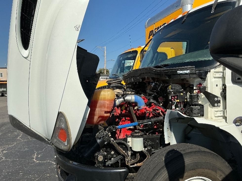 Cab and Chassis Truck-Light and Medium Duty Trucks-International-2020-MV607-Poplar Bluff-MO-31,402\n\t\tmiles-$ 52,750 - Image 22
