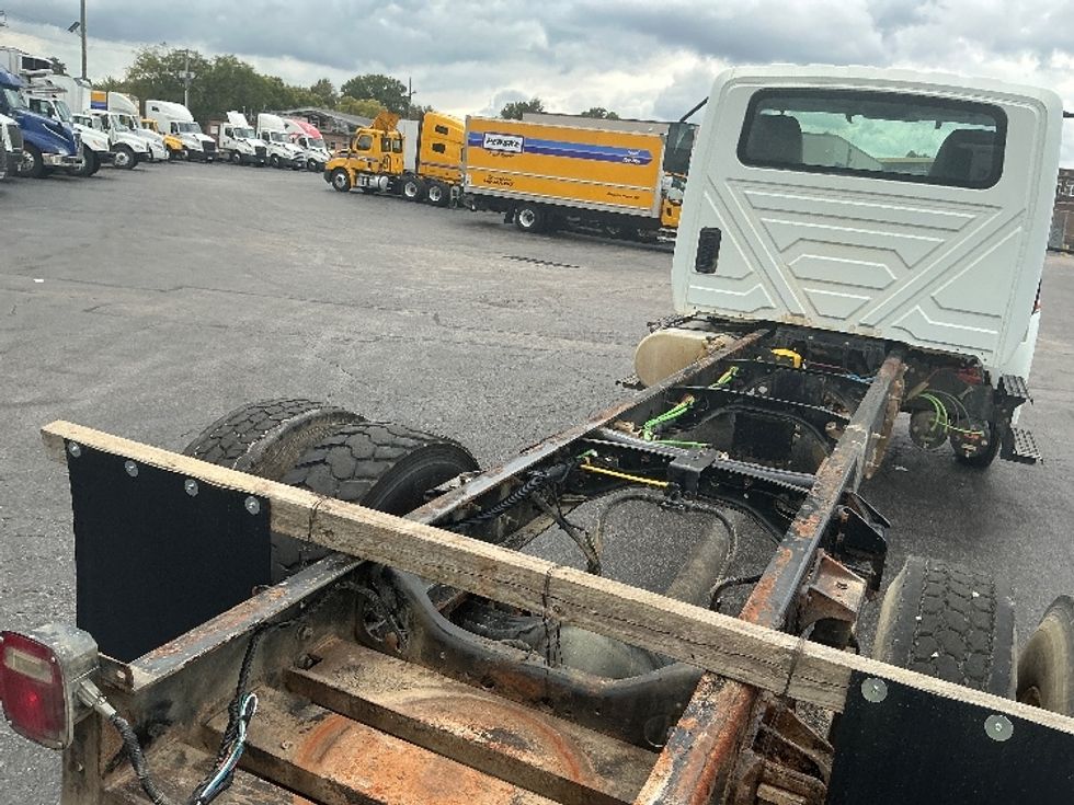 Cab and Chassis Truck-Light and Medium Duty Trucks-International-2020-MV607-Poplar Bluff-MO-31,402\n\t\tmiles-$ 52,750 - Image 9