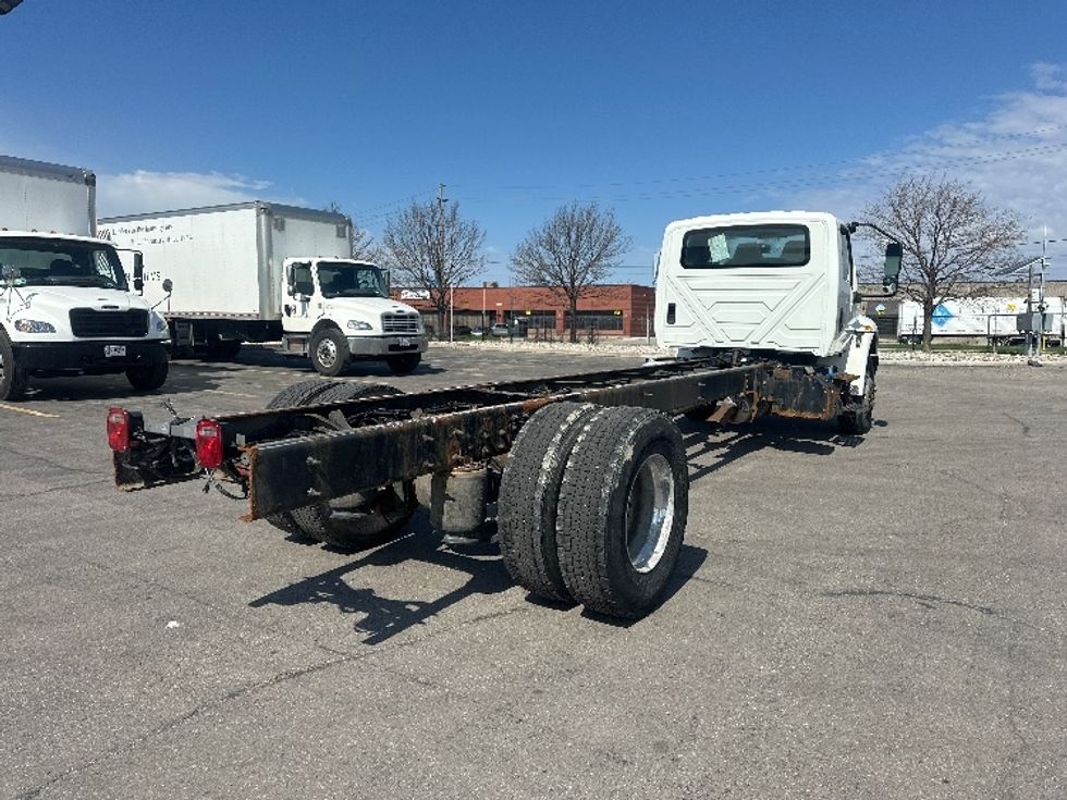 Cab and Chassis Truck-Light and Medium Duty Trucks-International-2020-MV607-Scarborough-ON-255,000\n\t\tkm-$ 45,500 - Image 10