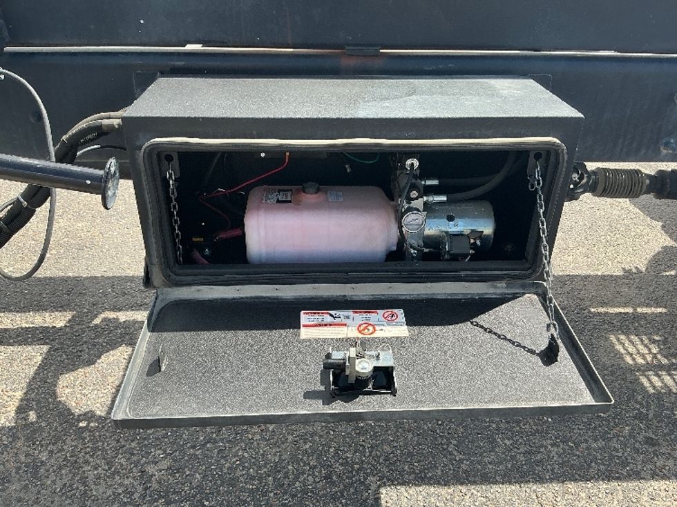Cab and Chassis Truck-Light and Medium Duty Trucks-International-2020-MV607-Waco-TX-177,306\n\t\tmiles-$ 40,250 - Image 22