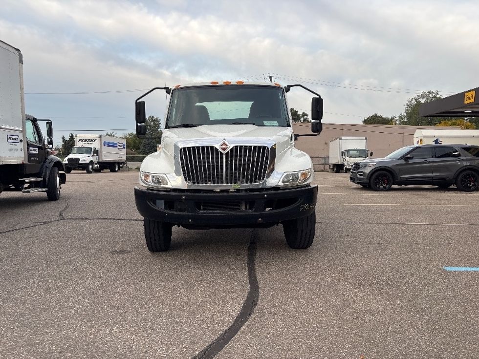 Cab and Chassis Truck-Light and Medium Duty Trucks-International-2020-MV607-Warren-MI-35,707\n\t\tmiles-$ 52,250 - Image 2