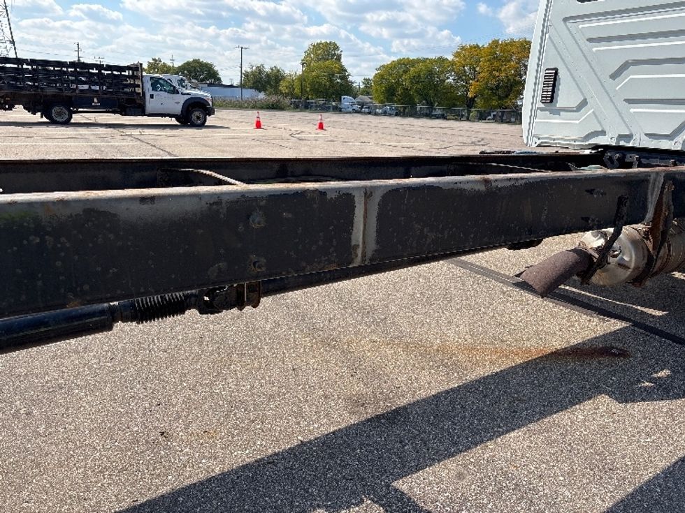 Cab and Chassis Truck-Light and Medium Duty Trucks-International-2020-MV607-Warren-MI-35,707\n\t\tmiles-$ 52,250 - Image 9