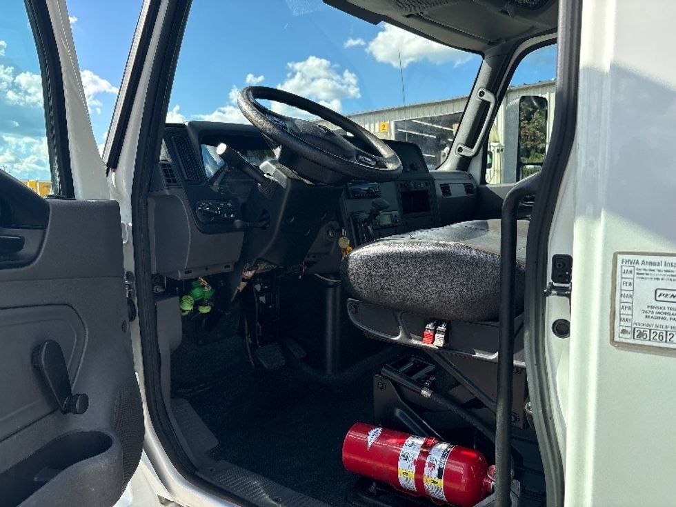 Cab and Chassis Truck-Light and Medium Duty Trucks-International-2020-MV607LP-Mebane-NC-203,758\n\t\tmiles-$ 35,000 - Image 12