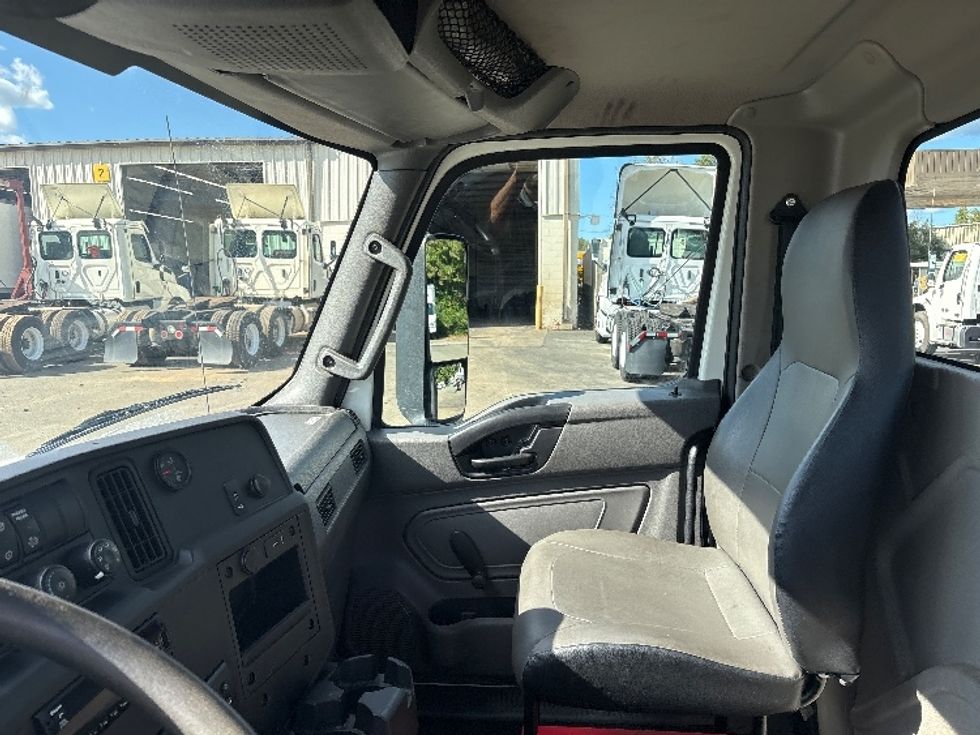 Cab and Chassis Truck-Light and Medium Duty Trucks-International-2020-MV607LP-Mebane-NC-203,758\n\t\tmiles-$ 35,000 - Image 15