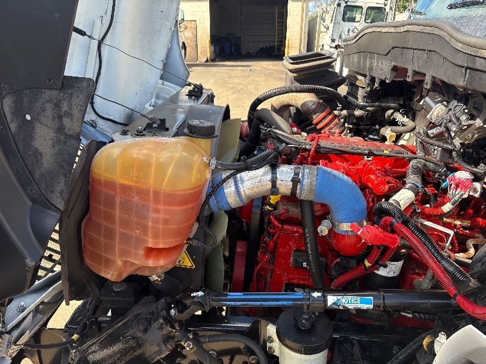 Cab and Chassis Truck-Light and Medium Duty Trucks-International-2020-MV607LP-Mebane-NC-203,758\n\t\tmiles-$ 35,000 - Image 20