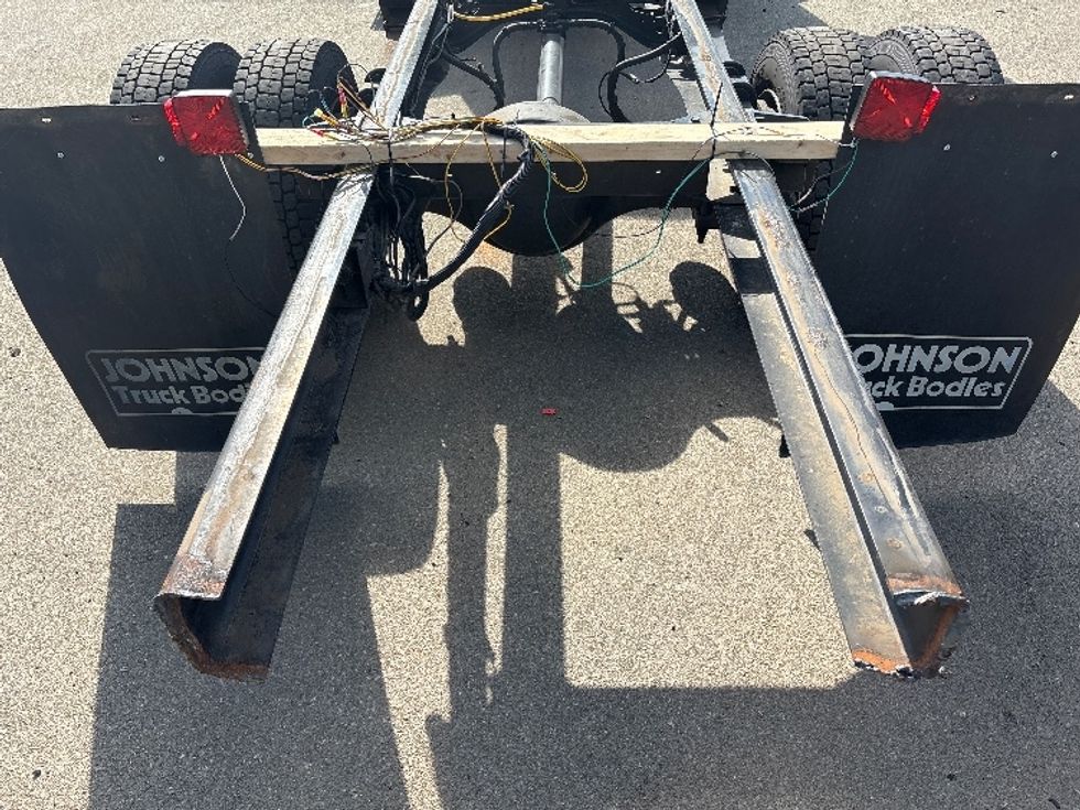 Cab and Chassis Truck-Light and Medium Duty Trucks-International-2020-MV607LP-Mebane-NC-203,758\n\t\tmiles-$ 35,000 - Image 8