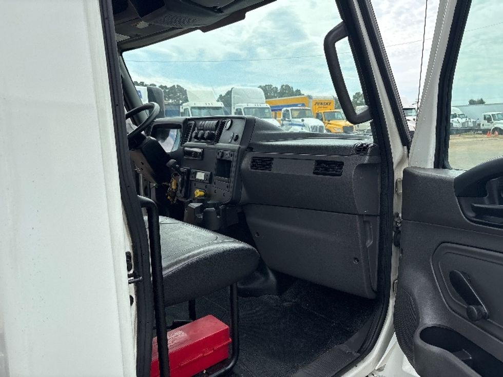 Cab and Chassis Truck-Light and Medium Duty Trucks-International-2020-MV607LP-Mebane-NC-229,339\n\t\tmiles-$ 26,250 - Image 16