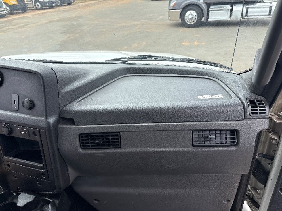 Cab and Chassis Truck-Light and Medium Duty Trucks-International-2020-MV607LP-Mebane-NC-229,339\n\t\tmiles-$ 26,250 - Image 17