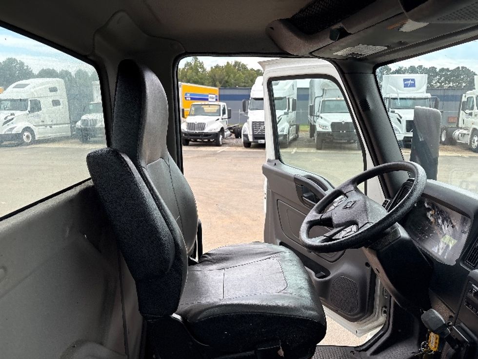 Cab and Chassis Truck-Light and Medium Duty Trucks-International-2020-MV607LP-Mebane-NC-229,339\n\t\tmiles-$ 26,250 - Image 18