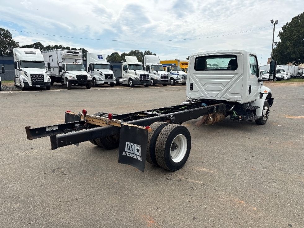 Cab and Chassis Truck-Light and Medium Duty Trucks-International-2020-MV607LP-Mebane-NC-229,339\n\t\tmiles-$ 26,250 - Image 9