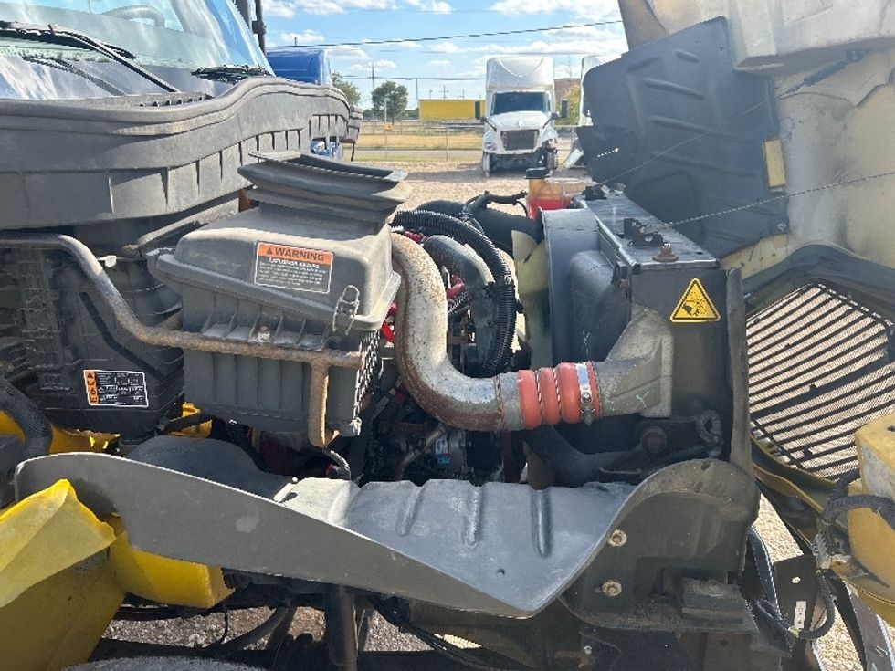 Cab and Chassis Truck-Light and Medium Duty Trucks-International-2021-MV607-Amarillo-TX-232,238\n\t\tmiles-$ 36,000 - Image 18