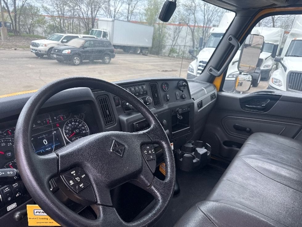 Cab and Chassis Truck-Light and Medium Duty Trucks-International-2021-MV607-Brooklyn Park-MN-193,186\n\t\tmiles-$ 32,000 - Image 9