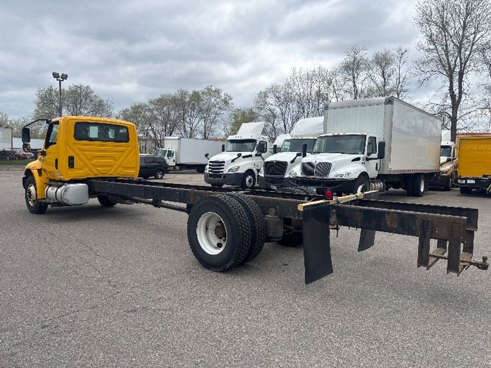 Cab and Chassis Truck-Light and Medium Duty Trucks-International-2021-MV607-Brooklyn Park-MN-193,186\n\t\tmiles-$ 32,000 - Image 6