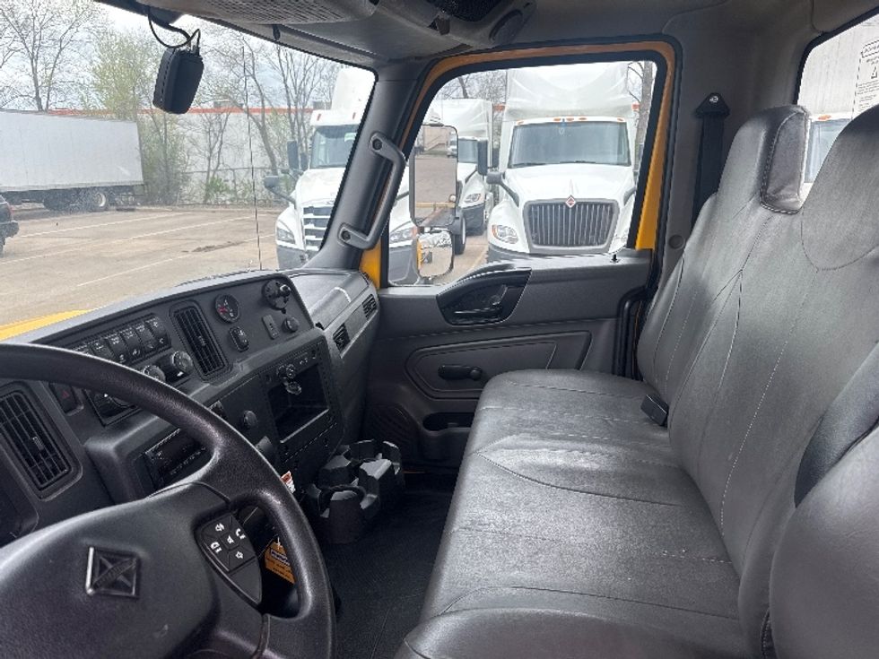 Cab and Chassis Truck-Light and Medium Duty Trucks-International-2021-MV607-Brooklyn Park-MN-193,186\n\t\tmiles-$ 32,000 - Image 13